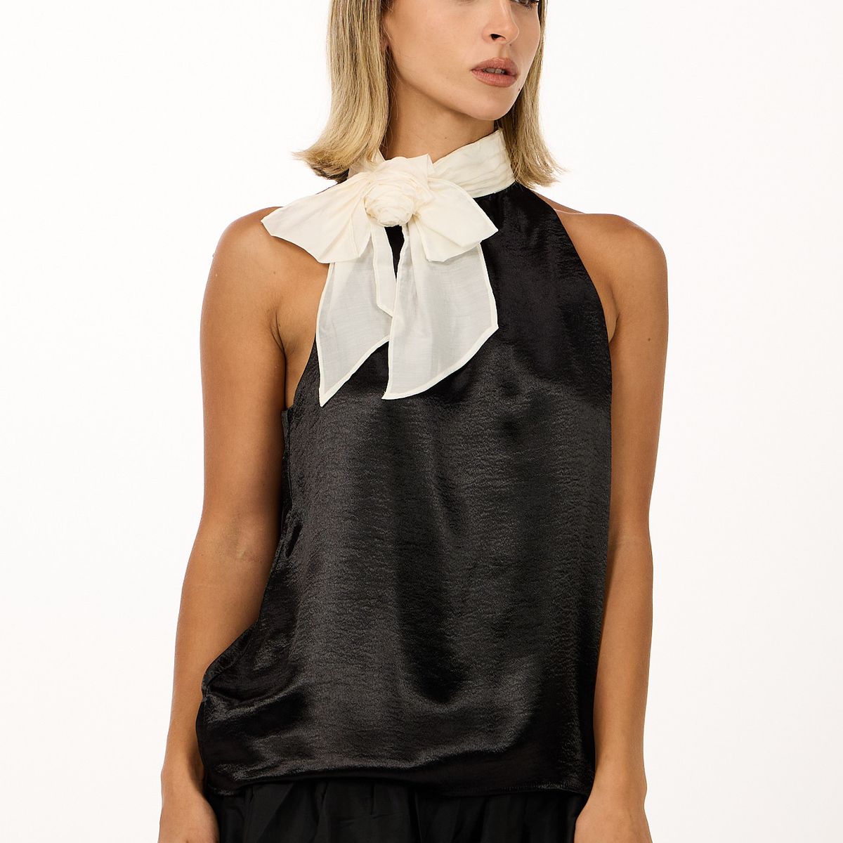 KARL LAGERFELD - Top con moño integrado en el cuello