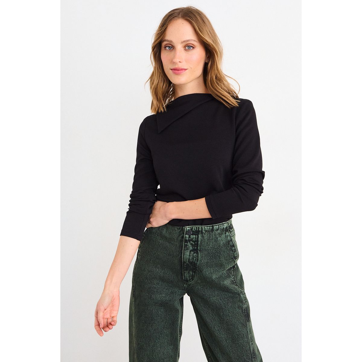 IO - Polera Lisa Mujer Negro Io