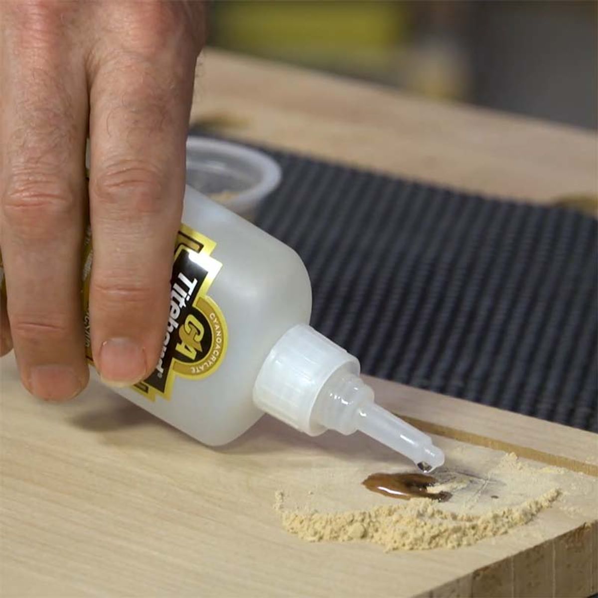 GENERICO - Adhesivo Cianoacrilato Instant Bond Thick 2oz Titebond