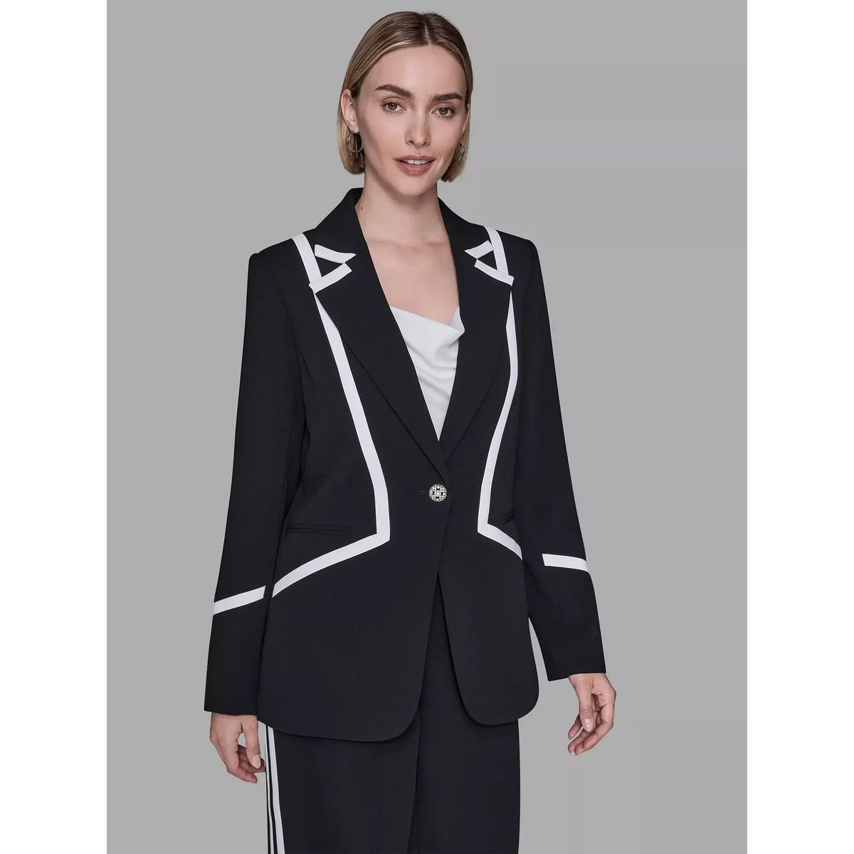 KARL LAGERFELD - Blazer con detalle de líneas en contraste - Luxe