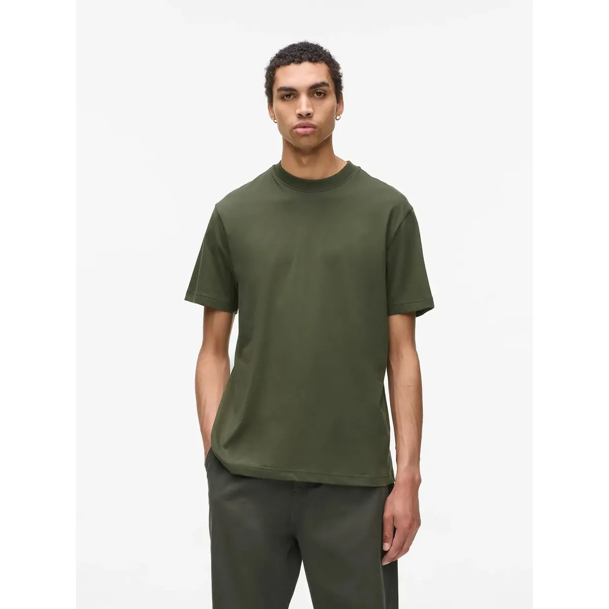 KARL LAGERFELD - Polera de corte regular con parche de goma