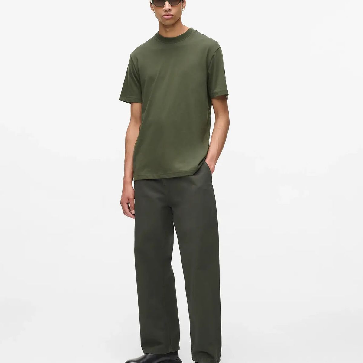 KARL LAGERFELD - Polera de corte regular con parche de goma