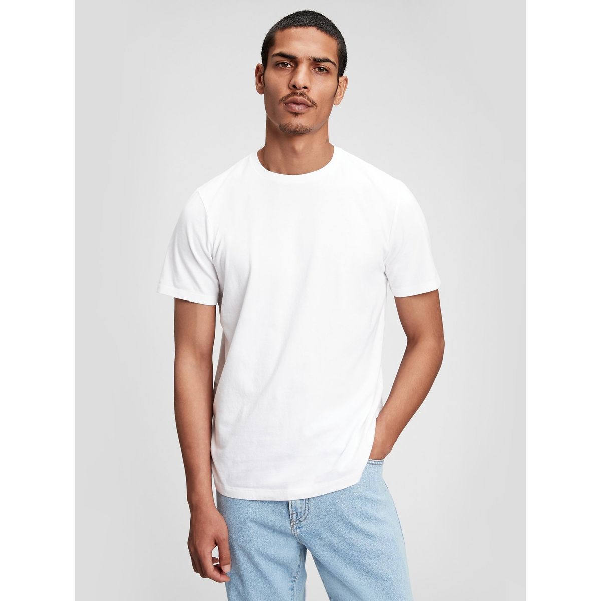 GAP - Polera Gap Cuello Redondo Solida Hombre Blanco