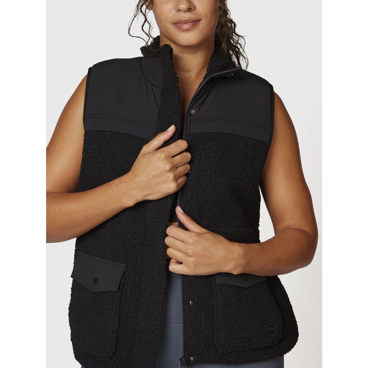 BSOUL - Parka Mujer Sherpa Negra BSOUL
