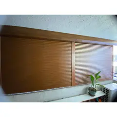 PERSIALUX - Persiana Exterior de Seguridad Color Golden de 1mts. Ancho x 1mts. Alto Motorizada
