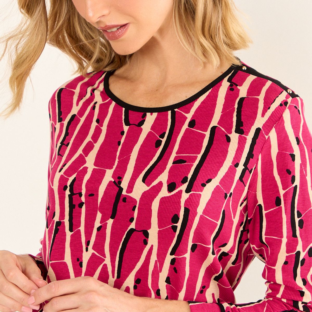 MA GRIFFE - Polera Fantasia Mujer Fucsia Magriffe