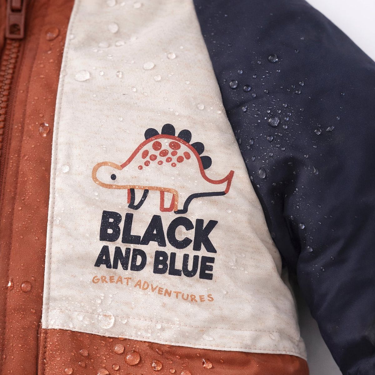 BLACK AND BLUE - Parka bebé repelente al agua azul marino Black and blue