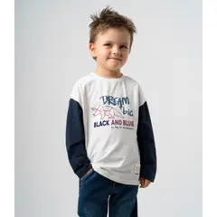 BLACK AND BLUE - Polera manga larga niño dream big crudo