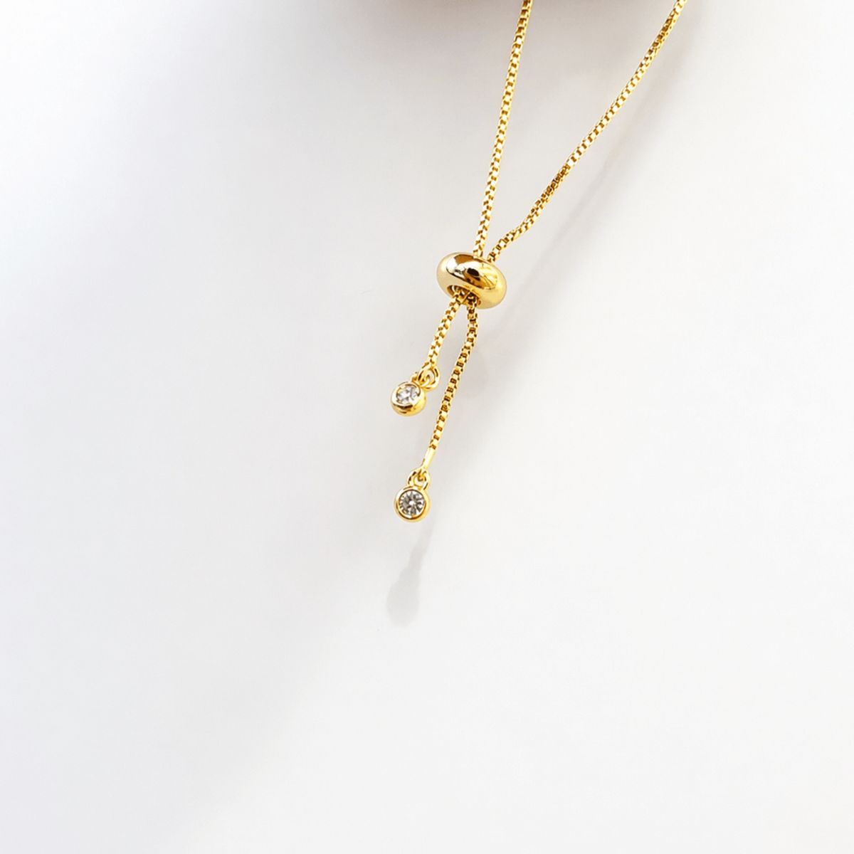 GENERICO - PULSERA DORADA AJUSTABLE DISEÑO DE OSITO BAÑO DE ORO