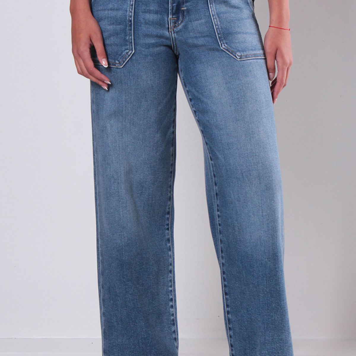 WADOS - JEANS MUJER RECTO TIRO ALTO PRETINA MEDIA 2 BOTONES