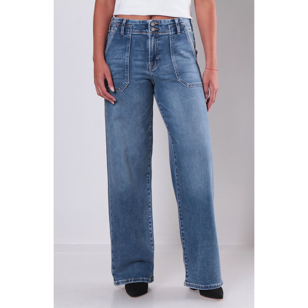 WADOS - JEANS MUJER RECTO TIRO ALTO PRETINA MEDIA 2 BOTONES