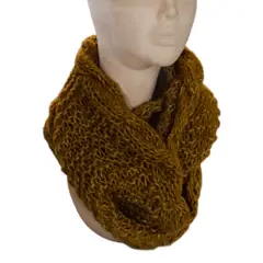 AMG ACCESORIOS - CUELLO DE LANA MOHAIR TEJIDO A MANO DISEÑO EXCLUSIVO