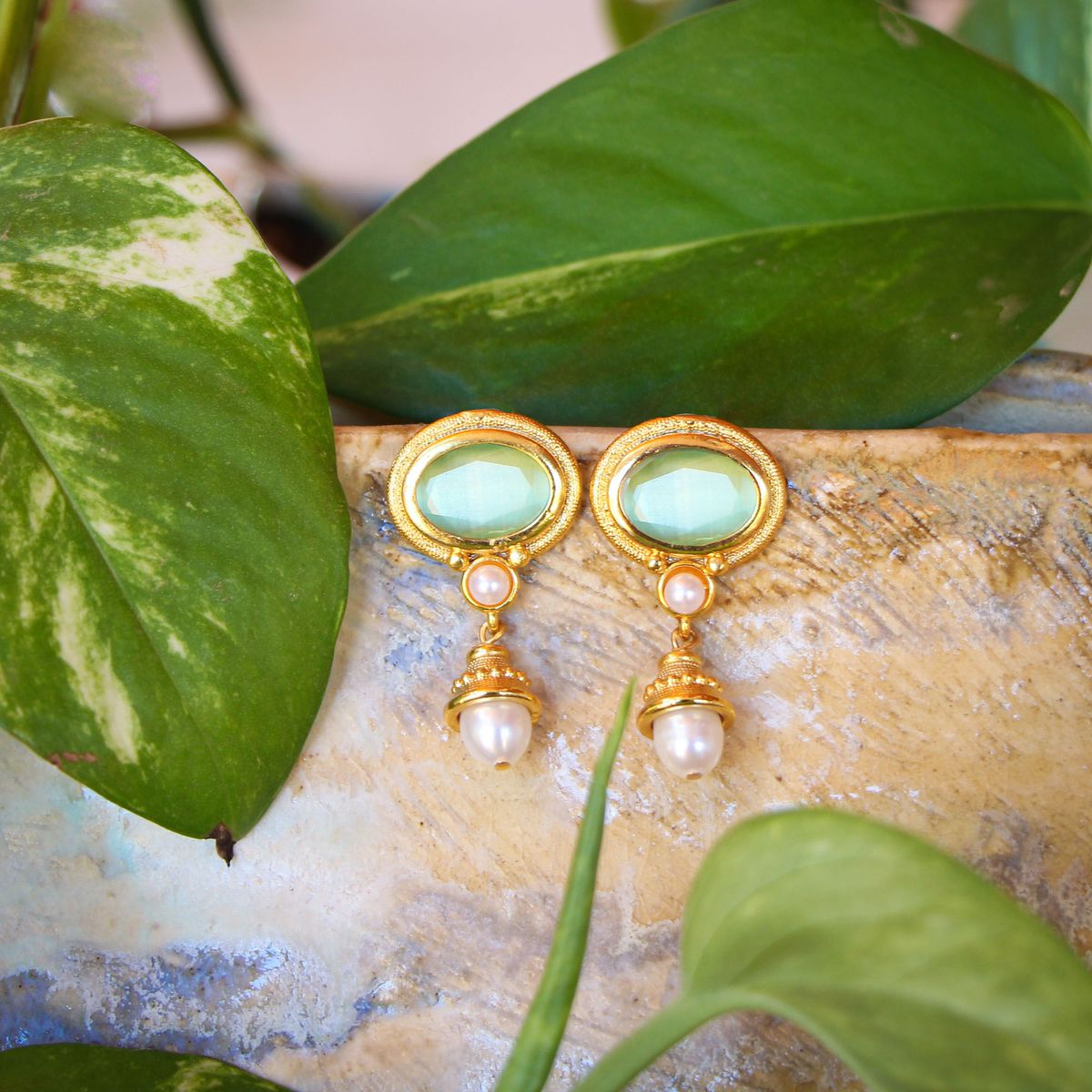 TURKUAZ - Aros Samira verde limón - Baño de oro 22k