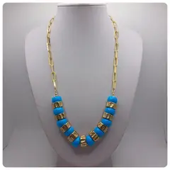 CAT JOYAS - Collar de turquesa con cadena enchapada en oro.