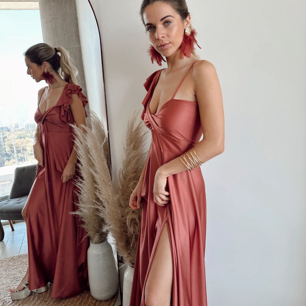 MI PLACARD - Maxi Vestido Sole una Manga Canela Claro