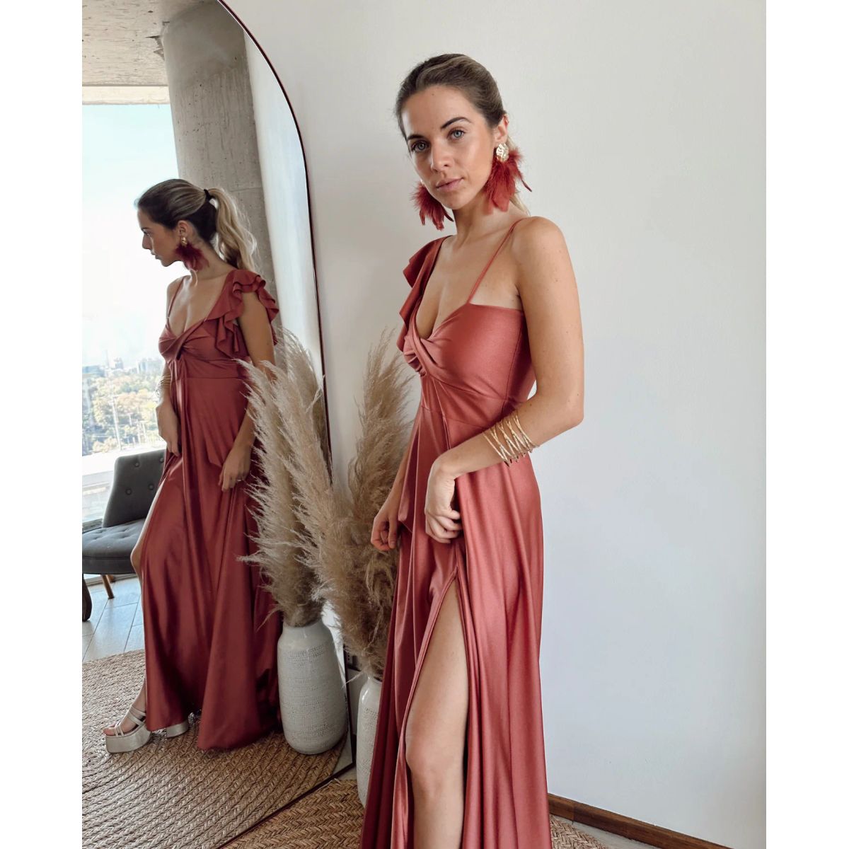 MI PLACARD - Maxi Vestido Sole una Manga Canela Claro