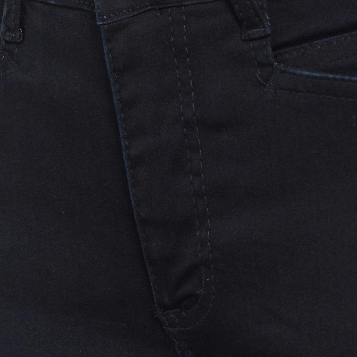 WADOS - JEANS MUJER  RECTO TIRO ALTO PRETINA BASICA CON UN BOTON