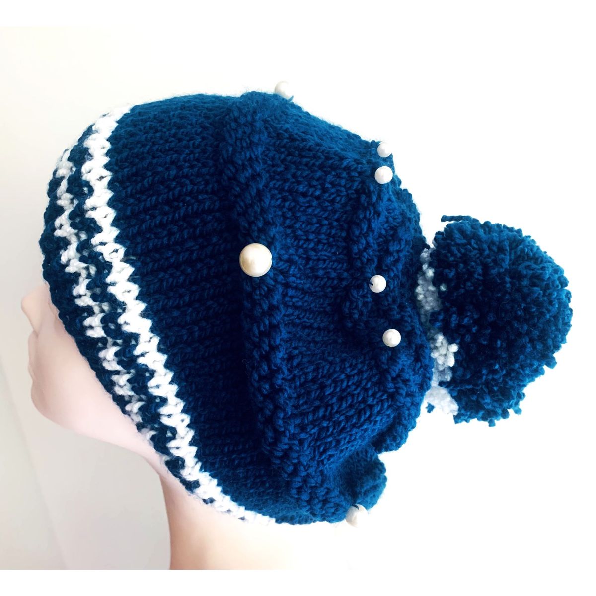 AMG ACCESORIOS - GORRO DE LANA TEJIDO A MANO DISEÑO EXCLUSIVO
