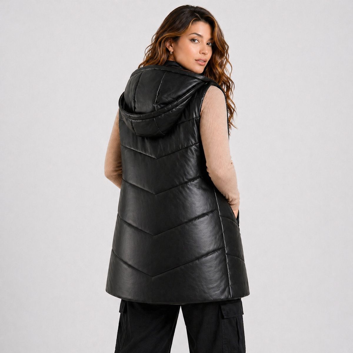 DOBLE V - Chaqueta Sin Mangas Puffer Larga Ecocuero Premium