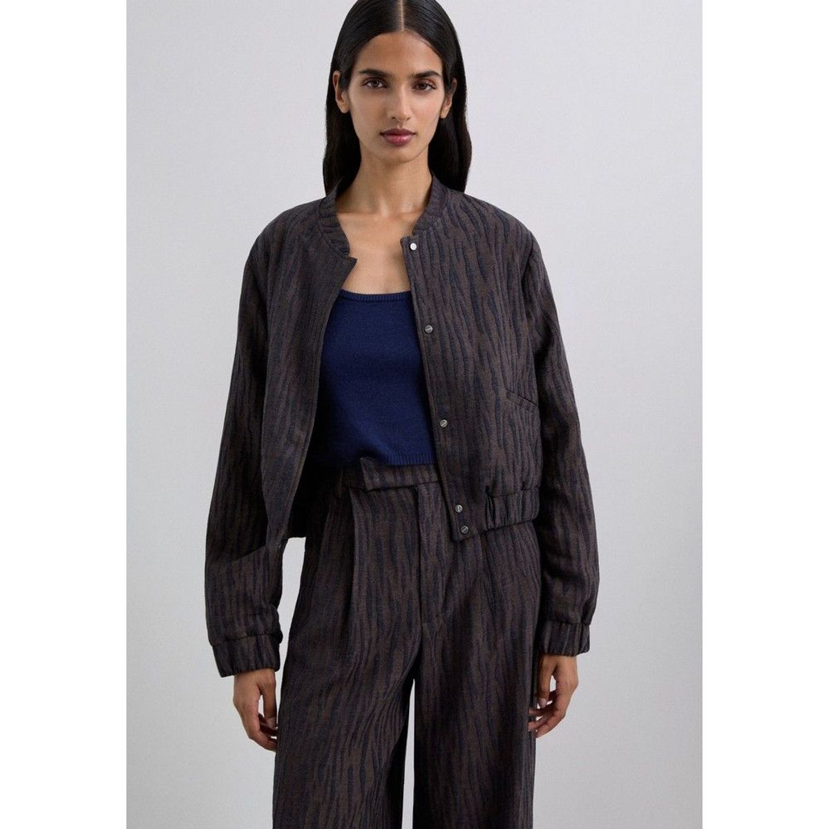 SCALPERS - Chaqueta Bomber Animal Print
