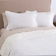 ALESSA - Quilt Bordado Sherpa 1.5 Pl Sara Crudo