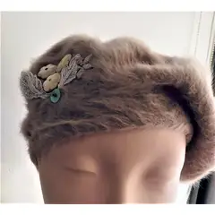 AMG ACCESORIOS - BOINA DE LANA MOHAIR BORDADA A MANO DISEÑO EXCLUSIVO