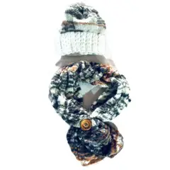AMG ACCESORIOS - CONJUNTO DE CUELLO Y GORRO DE LANA MOHAIR HECHO A MANO DISEÑO EXCLUSIVO