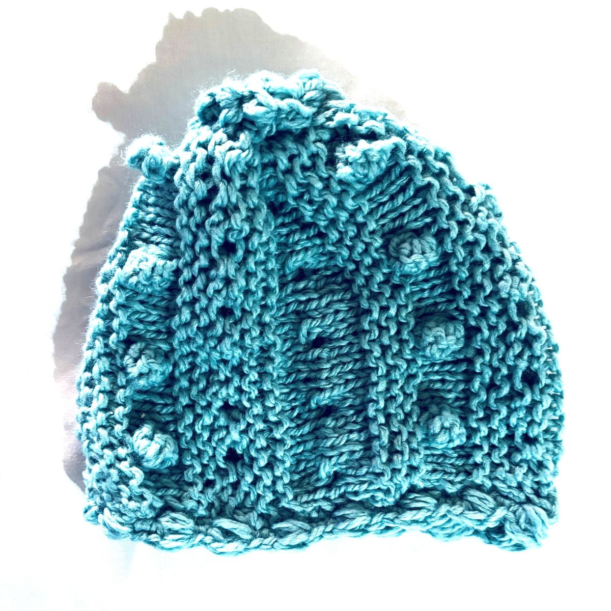 AMG ACCESORIOS - CONJUNTO DE BUFANDA Y GORRO HECHO A MANO DISEÑO EXCLUSIVO