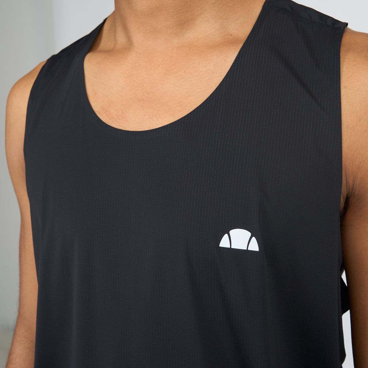 ELLESSE - POLERA HOMBRE ELLESSE ROGER NEGRO