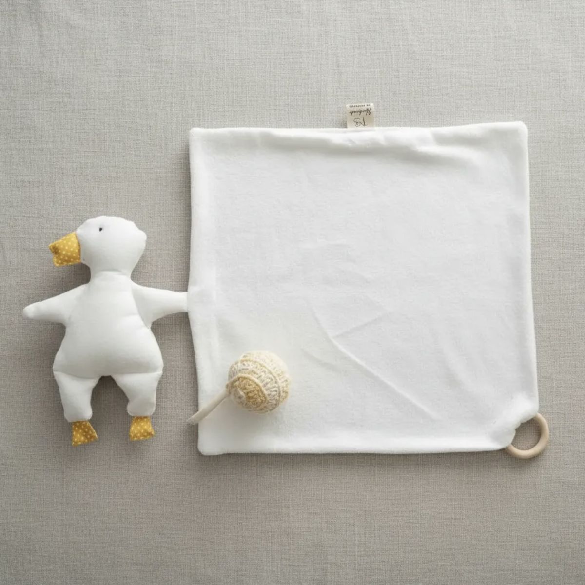 HAOKIDS - Set de 2 Tuto Bebé de Apego Set con 2 Diseños de Patito 30 cm Algodón Confección a mano nacional