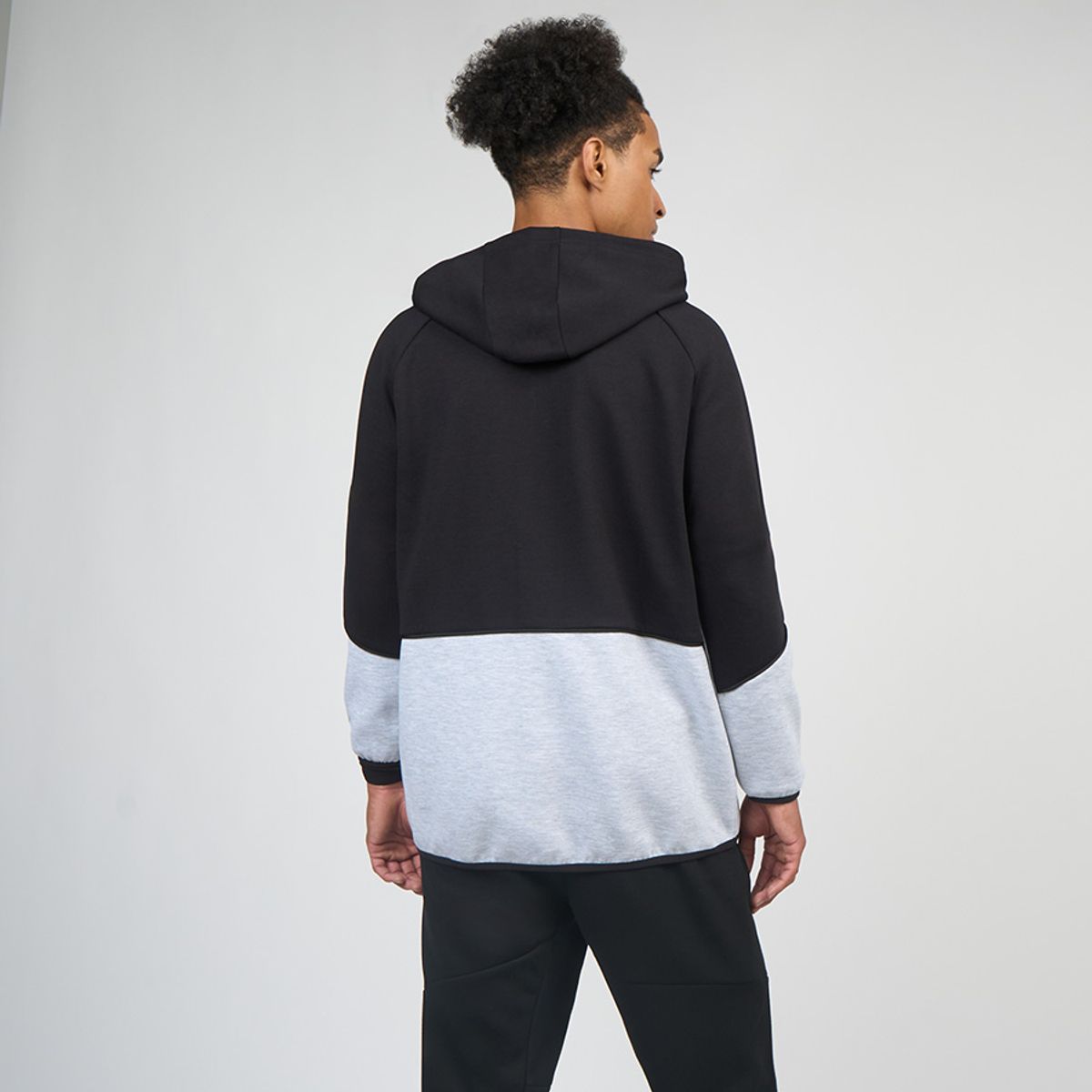 ELLESSE - POLERON HOMBRE ELLESSE SALVADOR NEGROGRIS