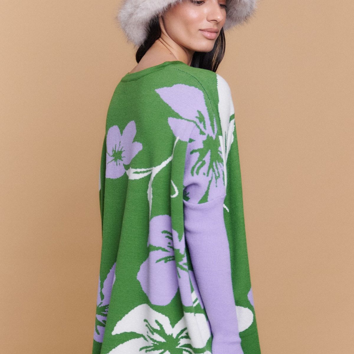 GUINDA - Sweater Mujer Oversize Cuello V Diseño Floral RAY