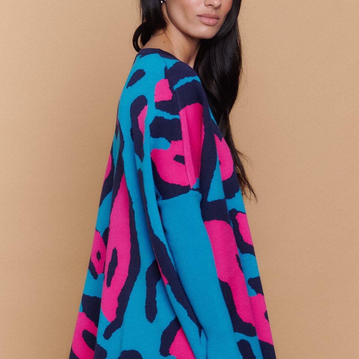 GUINDA - Sweater Mujer Oversize Estampado Animal Print CHERRY