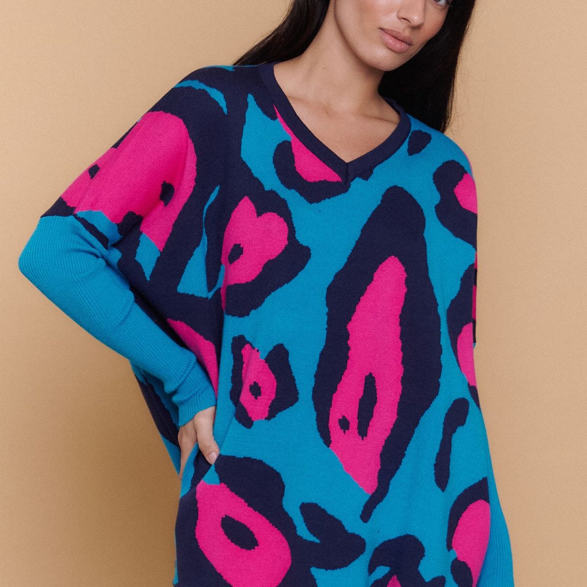 GUINDA - Sweater Mujer Oversize Estampado Animal Print CHERRY