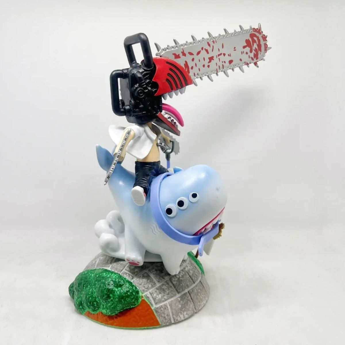 GENERICO - Figura De Acción Denji Chainsaw Man Montando Tiburon 23cm