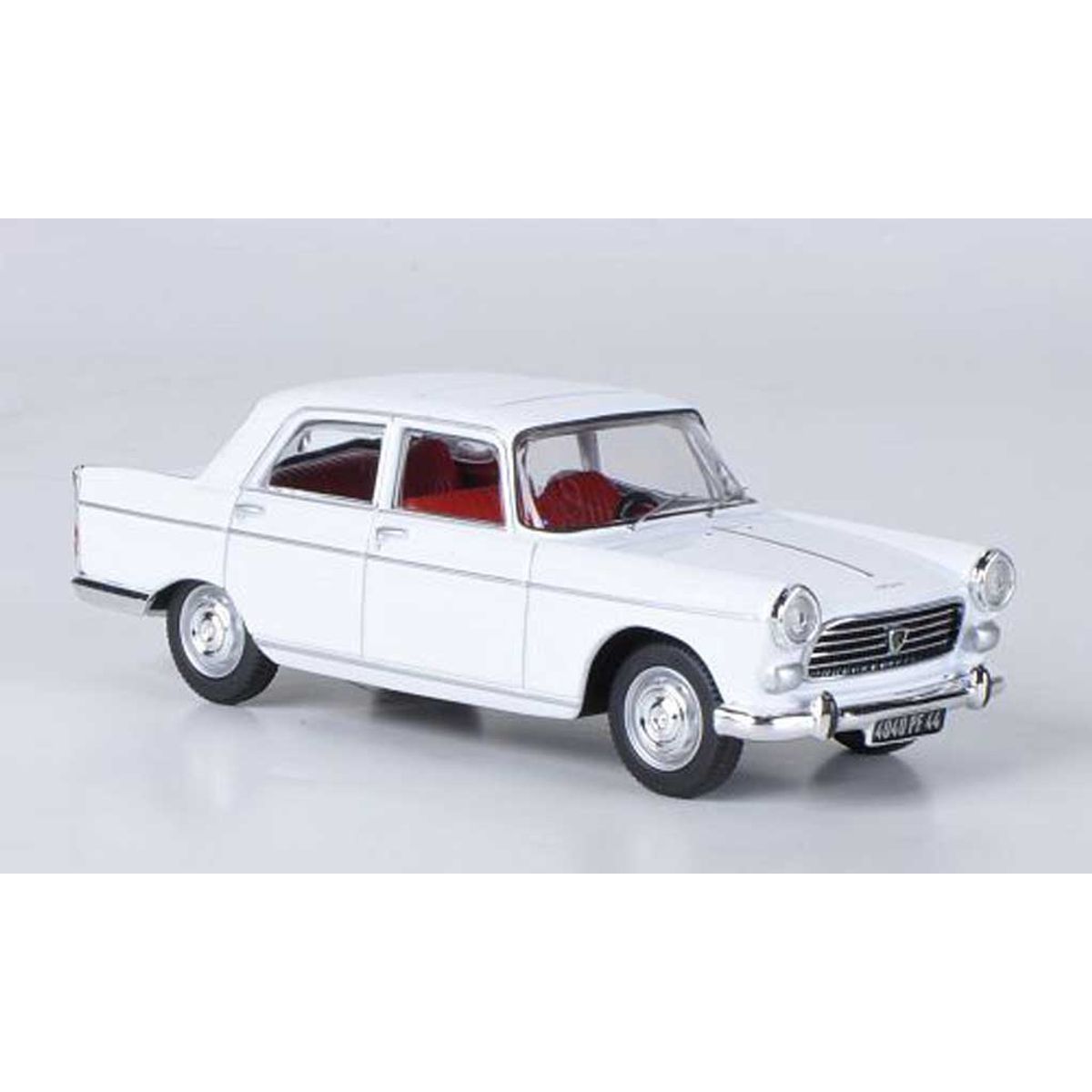 PEUGEOT - Auto Peugeot 404 Año 1968 Escala 1:24 Blanco