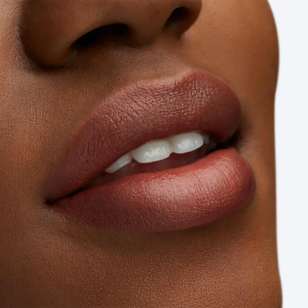 Labial Lustreglass Sheer-Shine - Posh Pit, foto 6