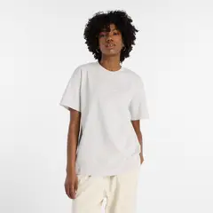NEW BALANCE - Polera Lifestyle Mujer Athletics Script Blanca