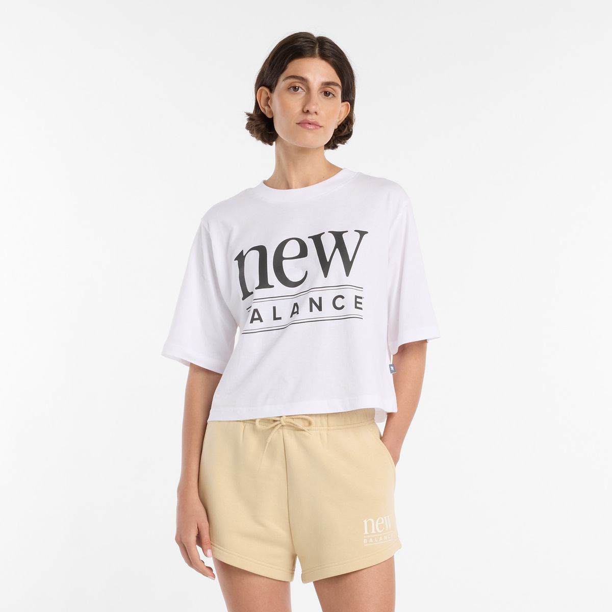 NEW BALANCE - Polera Lifestyle Mujer New Balance Reimagined Relaxed Blanca