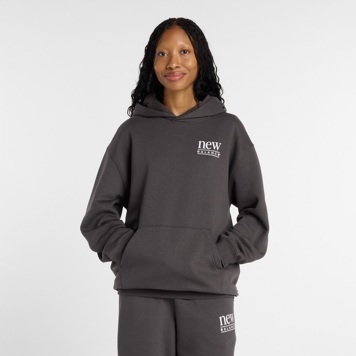 NEW BALANCE - Polerón Lifestyle Mujer New Balance Reimagined Fleece Negro