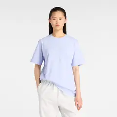 NEW BALANCE - Polera Lifestyle Mujer Athletics Jersey Celeste