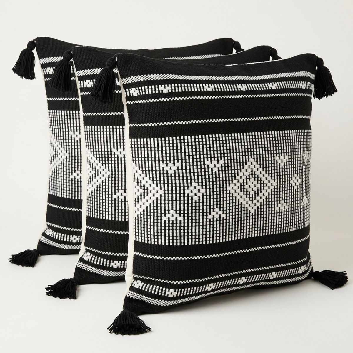ARMONIA - Pack 3 Fundas Croche Borlas Negro 750 Set Decorativo Living Dormitorio