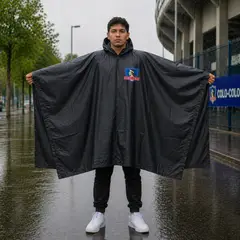 COLO COLO - PONCHO CAPA DE AGUA IMPERMEABLE CON CAPUCHA PARA LLUVIA FANATIKOS