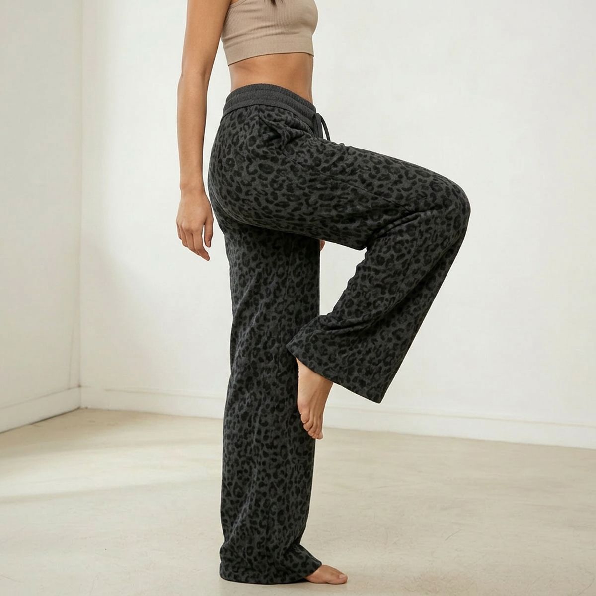 AGW - Pantalón Animal Print de Buzo Palazzo Térmico Forrado En Chiporro