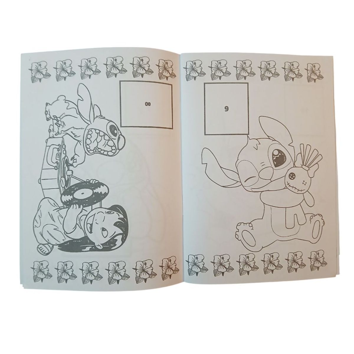 GENERICO - Libro para pintar Stitch con stickers