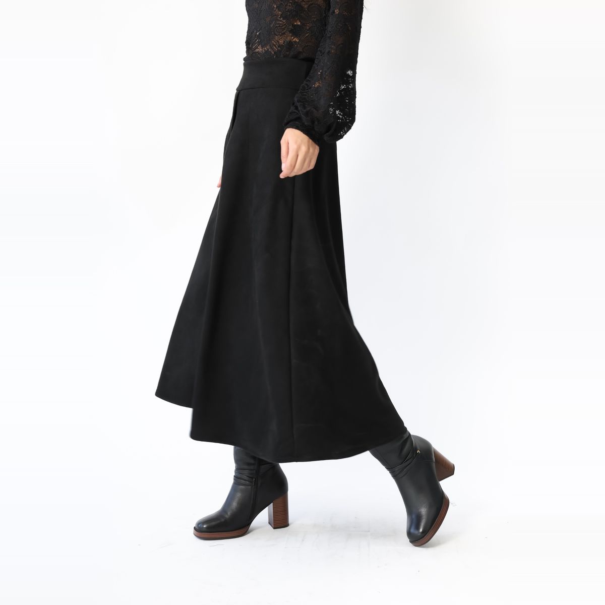 NATALIA SEGUEL - Falda Roma Gamuza Negro - Diseño Chileno - Natalia Seguel