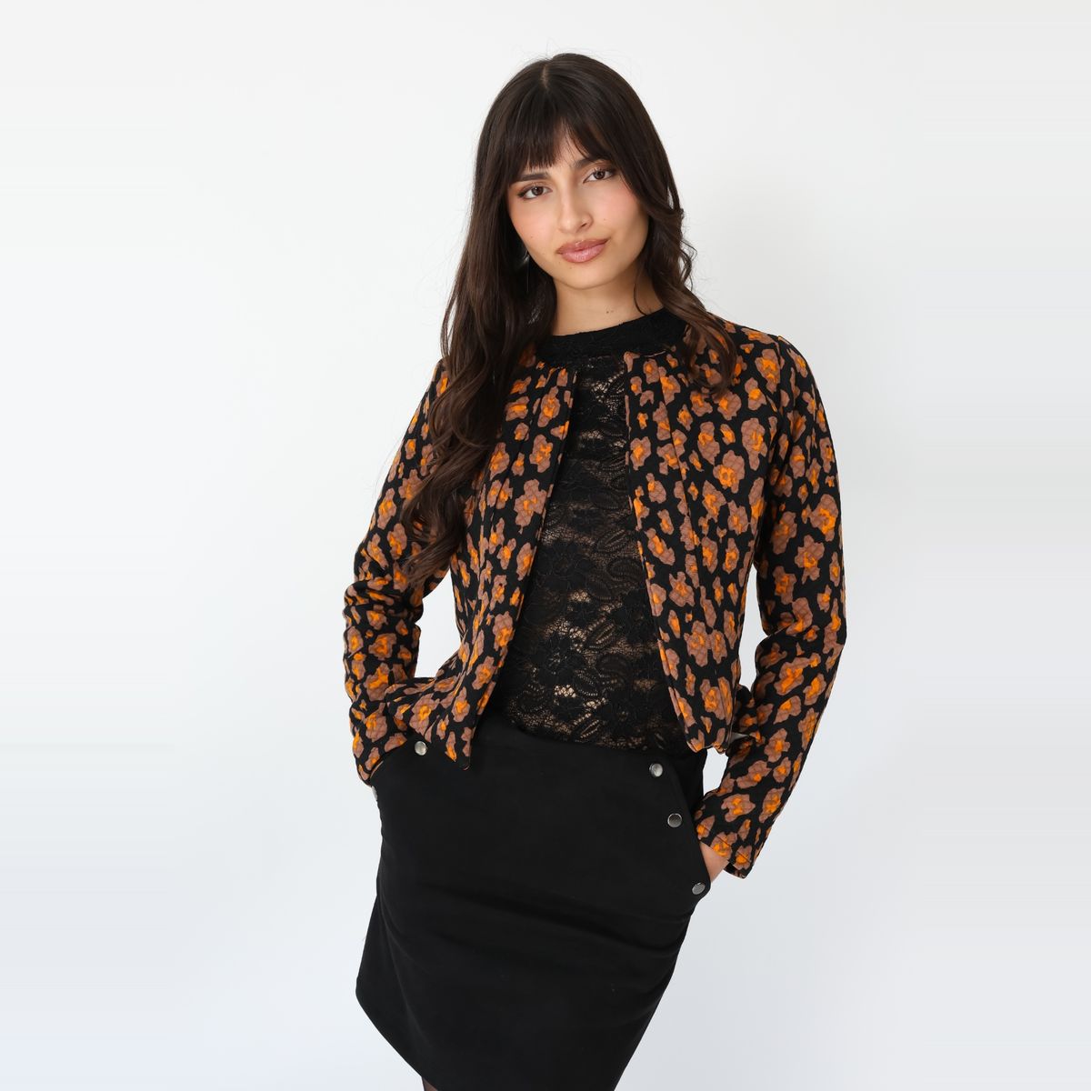 NATALIA SEGUEL - Chaqueta Gabriela Peplum Café Moro Azul Florecitas - Natalia Seguel