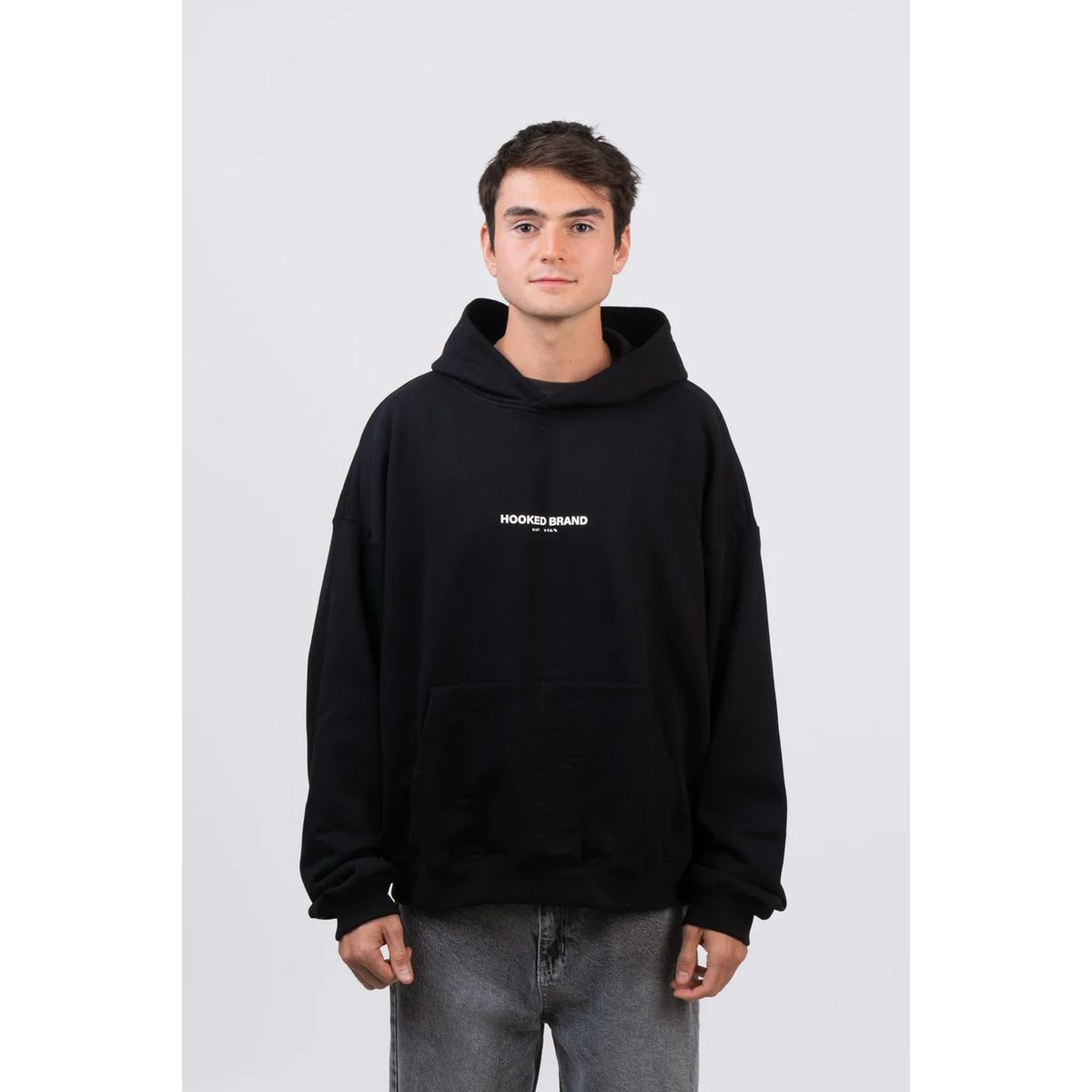 HOOKED BRAND - Poleron Boxy Fit Negro - Proximity