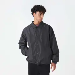 NEW BALANCE - Chaqueta Lifestyle Hombre Lightweight Negra