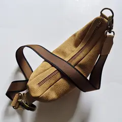 PEPA GONZALEZ - Bandolera Cala
